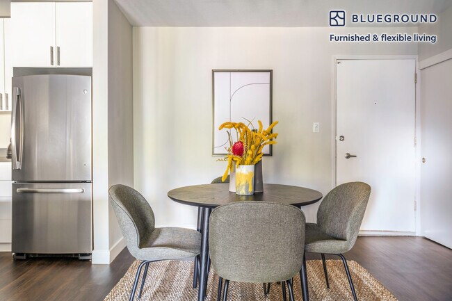 655 S Fair Oaks Ave unit FL2-ID372, Sunnyvale, CA 94086 - photo 5