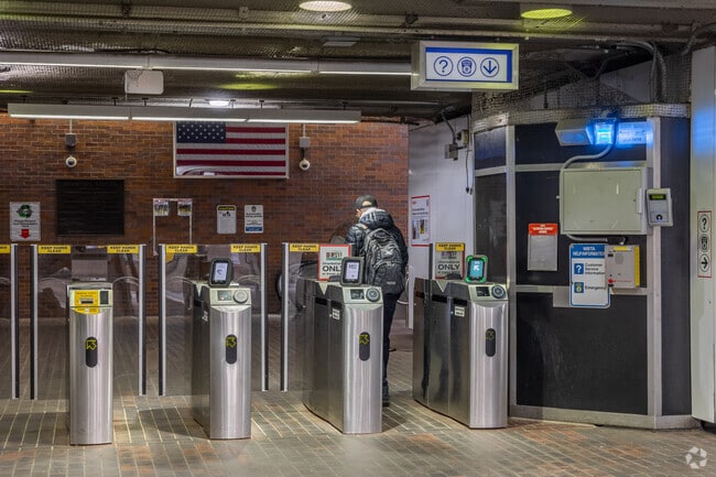 Braintree Station connects North Braintree to Boston via the MBTA red line.