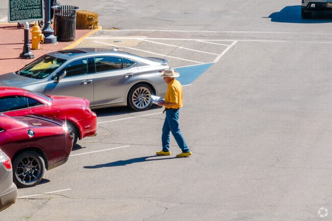 East Guthrie has a very friendly and peaceful atmosphere.