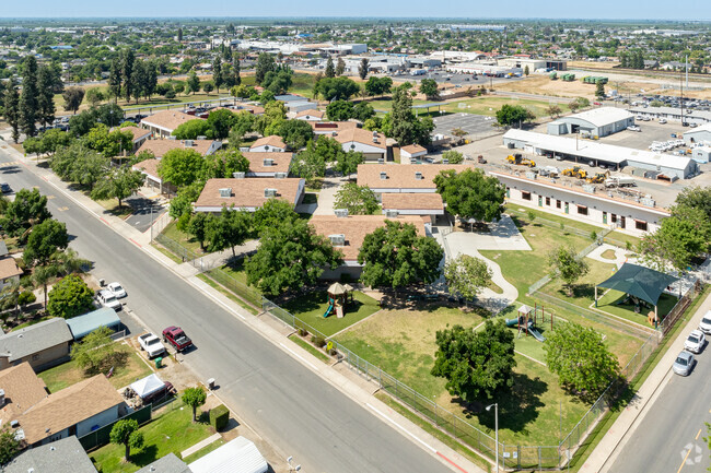Lincoln Elementary School provides a great education for local students to succeed.