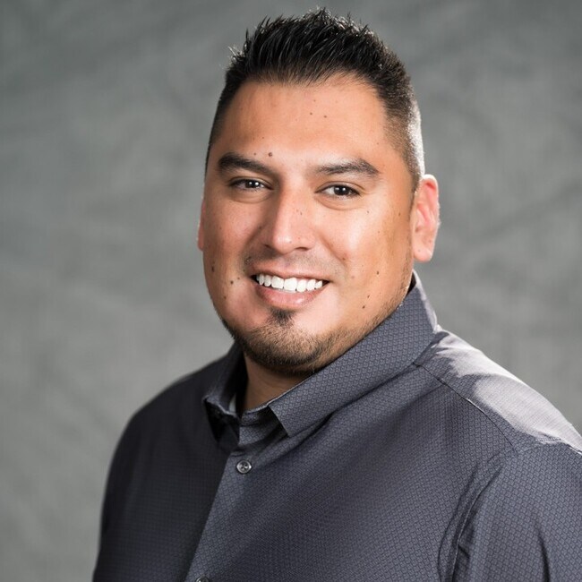 DANIEL TRINIDAD GUZMAN