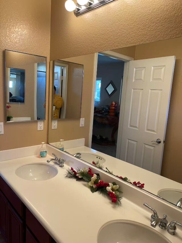 26256 Palm Tree Ln, Murrieta, CA 92563 - photo 7