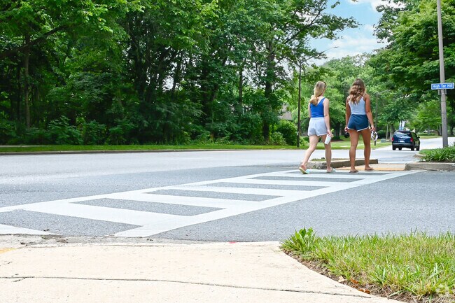 Take a nice stroll in Long Reach.