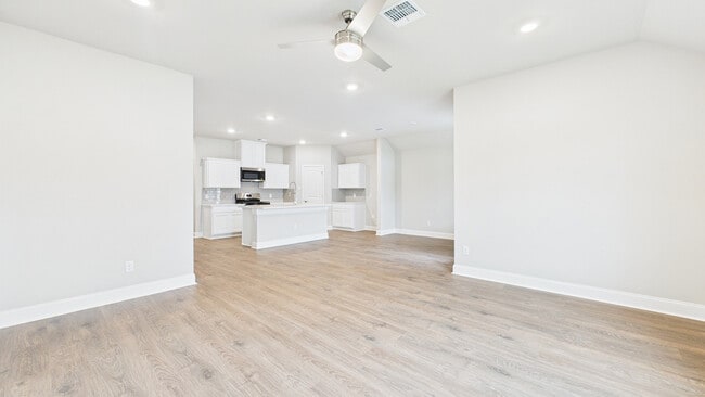 109 Yonkers Dr, Lafayette, LA 70507 - photo 2