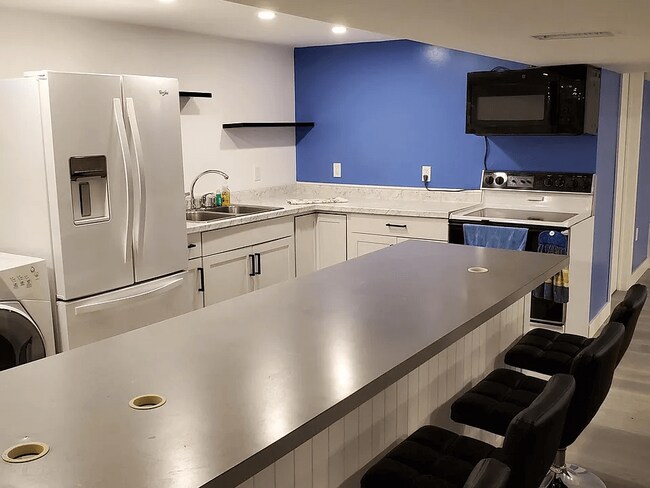 1260 Dogwood Rd unit Lower, Arnold, MD 21012 - photo 5