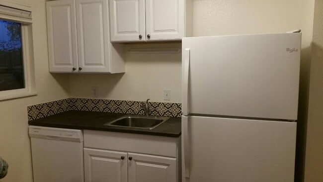 515 S 8th St unit 1, Saint Helens, OR 97051 - photo 2