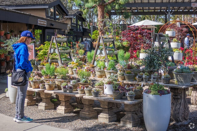 Spyglass Hill residents head to Roger's Gardens for a superior garden center experience.