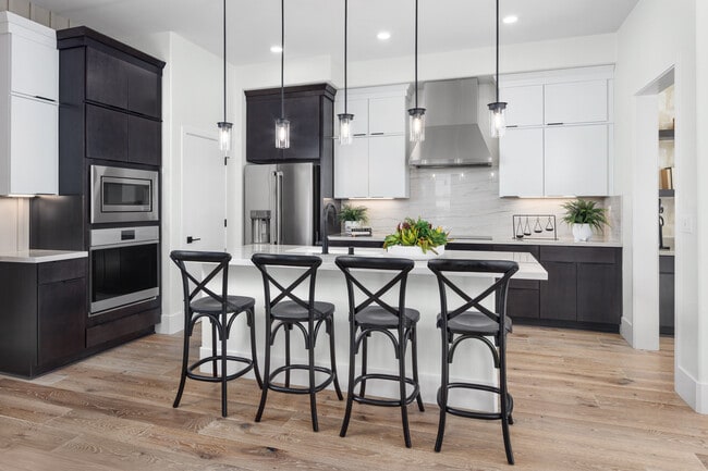 Four 40 West Lot 2E Web-5.jpg