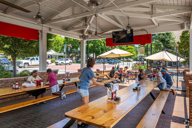 The outside seating at The Flying Biscuit is a great spot to enjoy some  food near Marshbrooke.