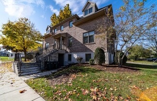 627 N Saint Peter St, South Bend, IN 46617
