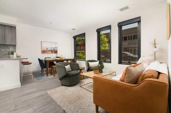 825 W Madison St, Chicago, IL 60607 - photo 5