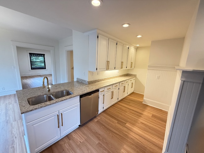 647 Liberty St, Franklin, PA 16323 - photo 5