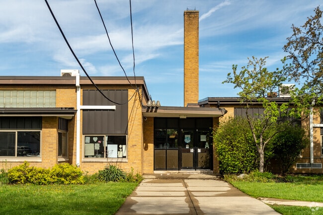 Tryone Elementary School serves children in grades 3-5.