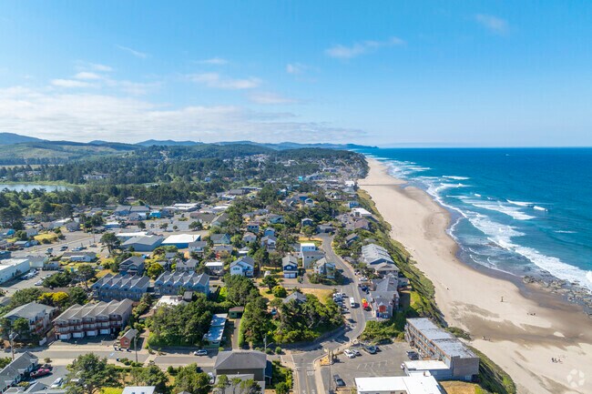 From beachfront condos to lakeside million dollar homes, Lincoln City has a variety of home styles across its six districts.