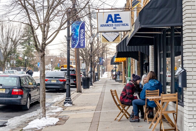 Relaxing outdoor seating and a good cup of coffee from Common Grounds Coffee House in Oaklyn, NJ