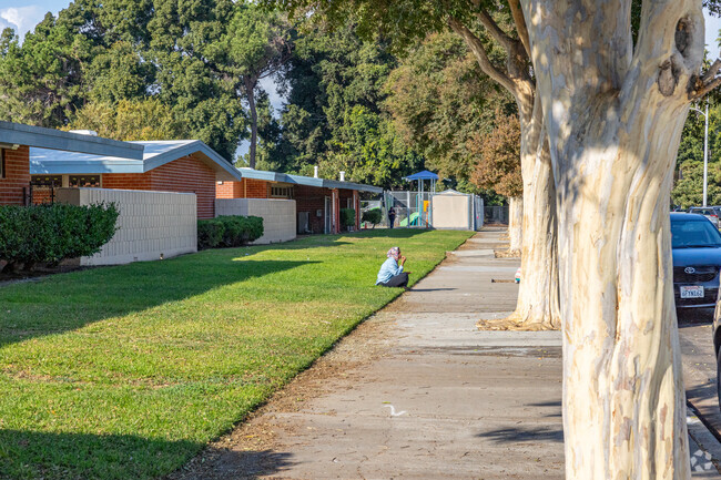 Juliette Low Elementary is a great place for a quality education.