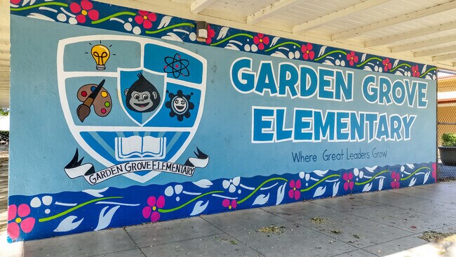 Garden Grove Elementary School promotes creativity in Reseda, CA.