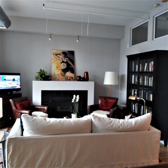 West Loop Gate unit 724, Chicago, IL 60607 - photo 4