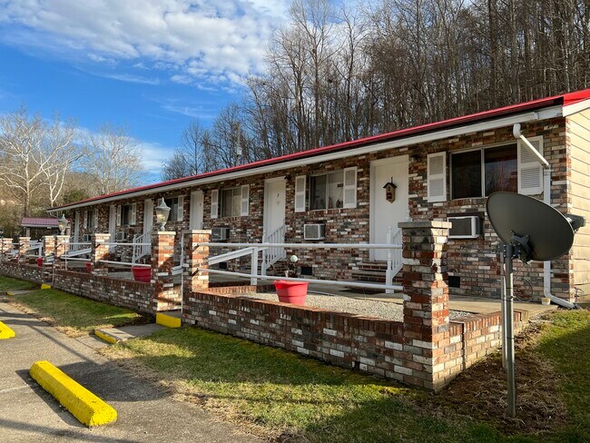 6 unit Building