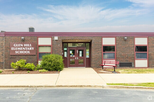 Glen Hill Elementary School main entrance.