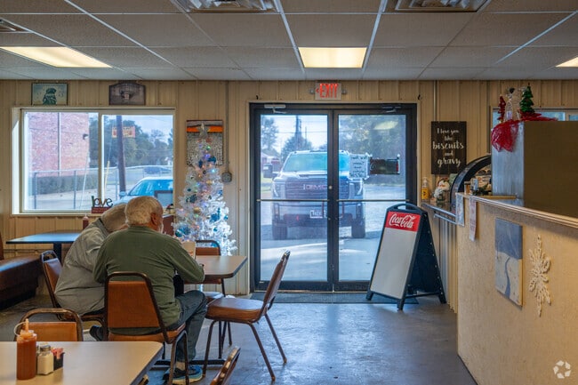 Ma and Pops in Oil City is a local favorite for everyday food.