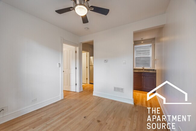 1822 S Throop St unit 1, Chicago, IL 60608 - photo 3