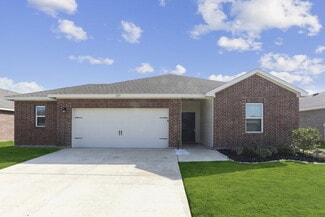 7015 London Fog Dr, Dallas, TX 75227