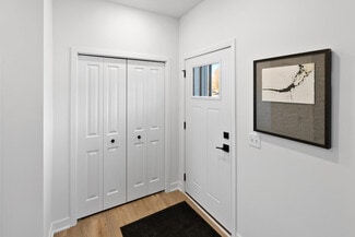 13761 Hollybrook Cir, Apple Valley, MN 55124