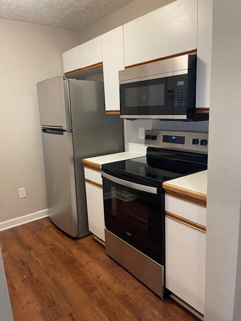 1913 Ridgebury Dr, Hilliard, OH 43026 - photo 7