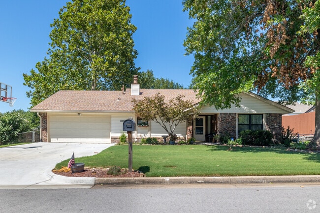 Mature trees and neat lawns are part of the package in West Highlands.