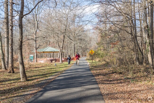 Mantua residents love the easy access to the Gerry Connolly Cross County Trail.