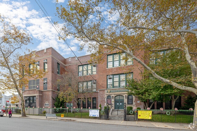 P.S. 11 Thomas Dongan School is known for its warm and welcoming atmosphere.