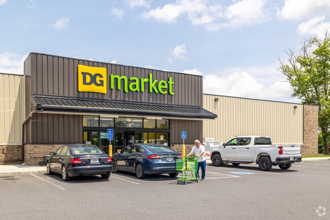 DG Market has you covered with all the essentials while living in Clear Brook.