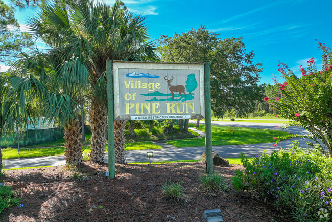 Village of Pine Run is a suburban community located in Ormond Beach, FL.