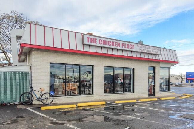 The Chicken Place in Bailey’s Crossroads is a quick Peruvian restaurant.