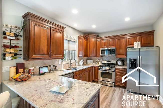 148 Kimball St, Elgin, IL 60120 - photo 3