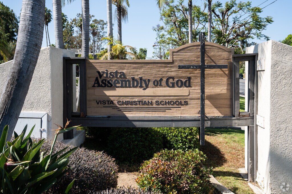 The sign out front to Vista Christian in Vista.