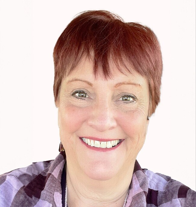 Bonnie Leighton