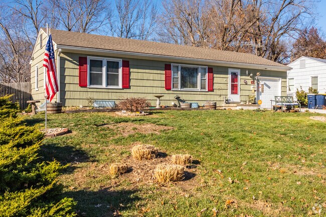 White Oak has a nice selection of ranch style home to choose from.