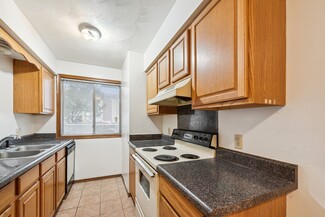 2901 Mersey Ln, Lansing, MI 48911