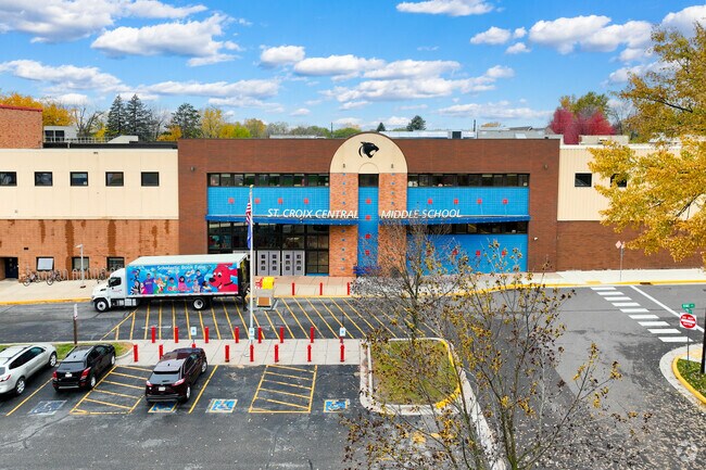 Saint Croix Middle School receives an A-minus from Niche.