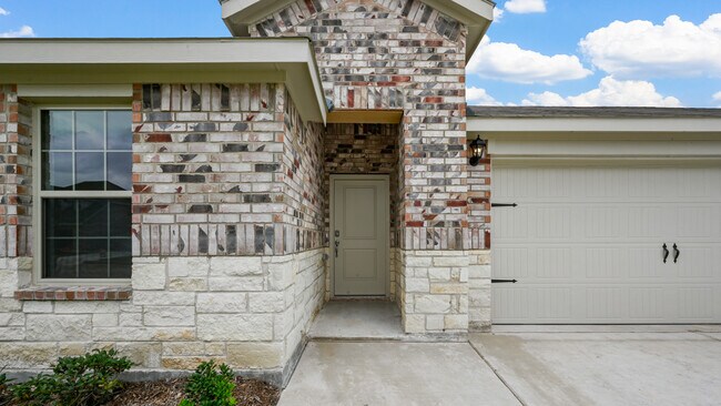 5048 Blazer Way unit 36201438, Garland, TX 75043 - photo 4