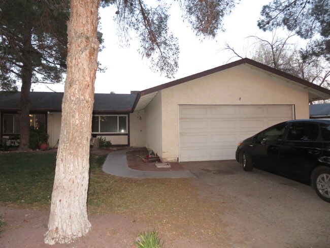 751 Higgins Rd unit 29, Barstow, CA 92311 - photo 2