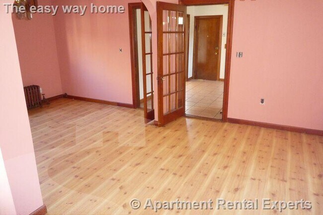 569 Main St unit 2, Medford, MA 02155 - photo 3