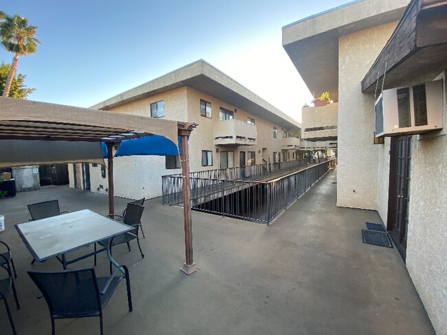 1248 Mariposa St unit 100, Glendale, CA 91205 - photo 6