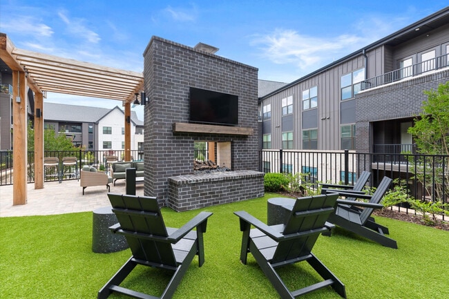 EVOQ EAST COBB, Marietta, GA 30066 - photo 7