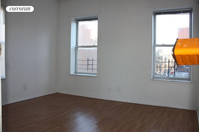 30-16 38th Ave, Long Island City, NY 11101 - photo 6