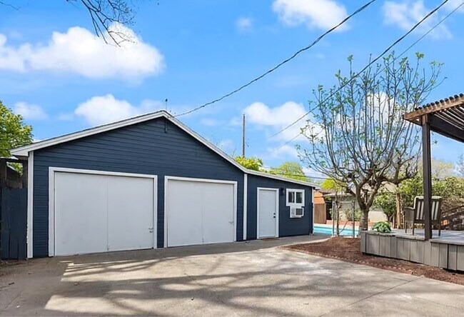 5700 State Ave unit 5700 State Ave - ADU, Sacramento, CA 95819 - photo 4
