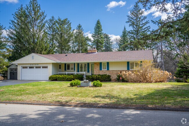 The rambler home style is the second most common in the Spring Lake neighborhood.
