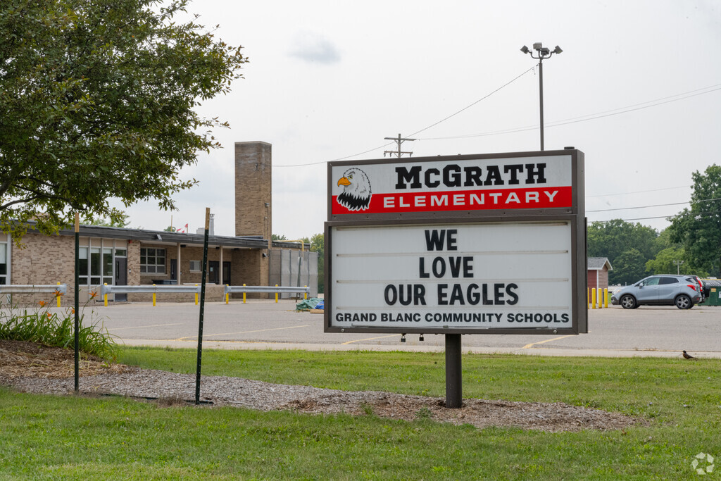Mcgrath Elementary School sign in Grand Blanc.